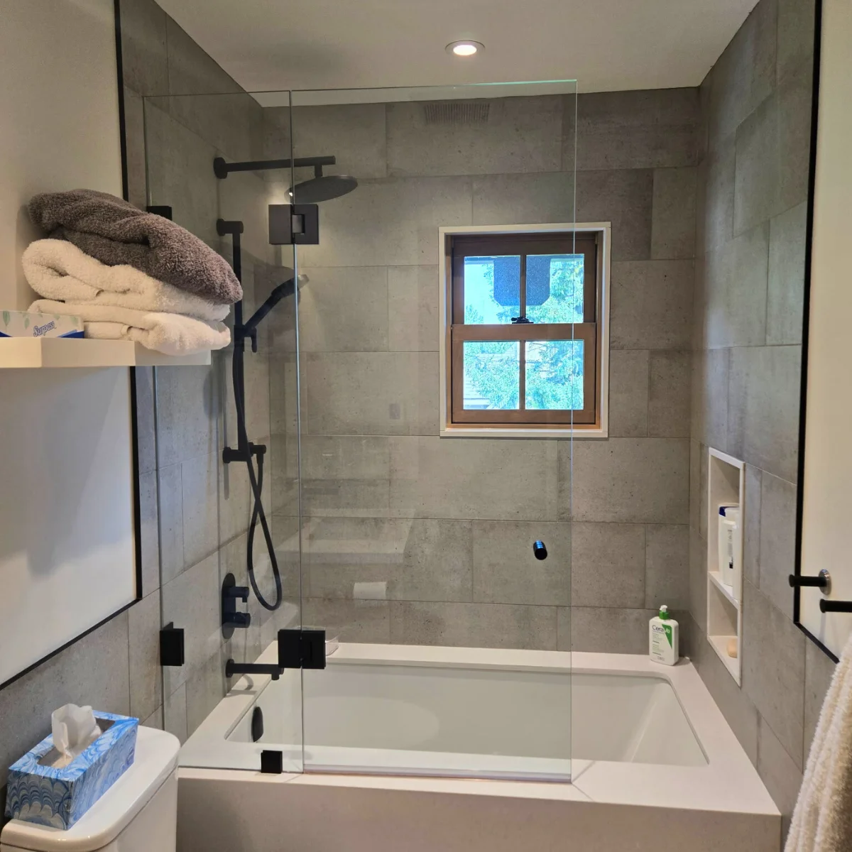 New Home Construction - Log Cabin 2 - Canadian Quality Craftsmen